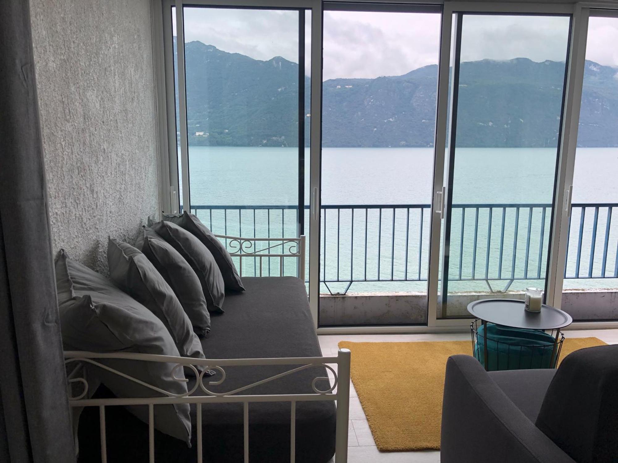 Le Lamartine, Vue Magnifique Face Au Lac Du Bourget Aix-les-Bains Exterior foto